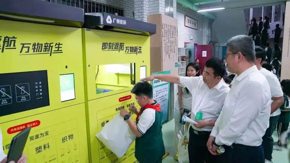 35a85edf8db1cb138df58bf6a9ccb34190584bdb